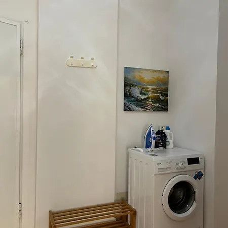 Em * Durrës