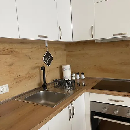 Apartment Em Durres